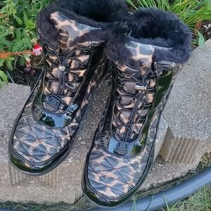 NIB Khombu Waterproof Winter Ankle Snow Boots, Leopard, 8
